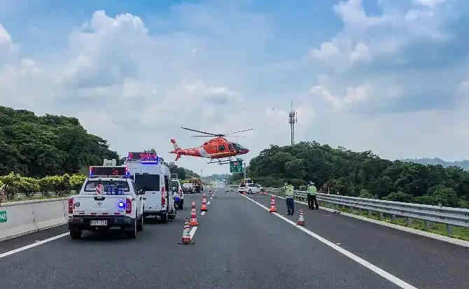 杭锦旗高速公路汽车救援案例